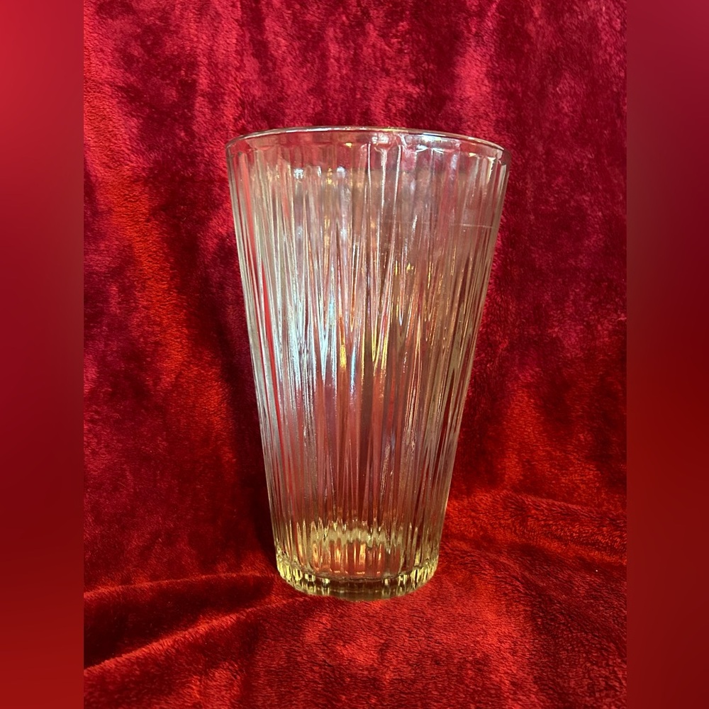 Vintage Clear Glass Bouquet Vase 10” X 6 1/2”